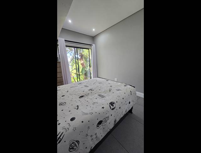 3 BEDROOM FREESTANDING FOR SALE IN PALM LAKES ESTATE